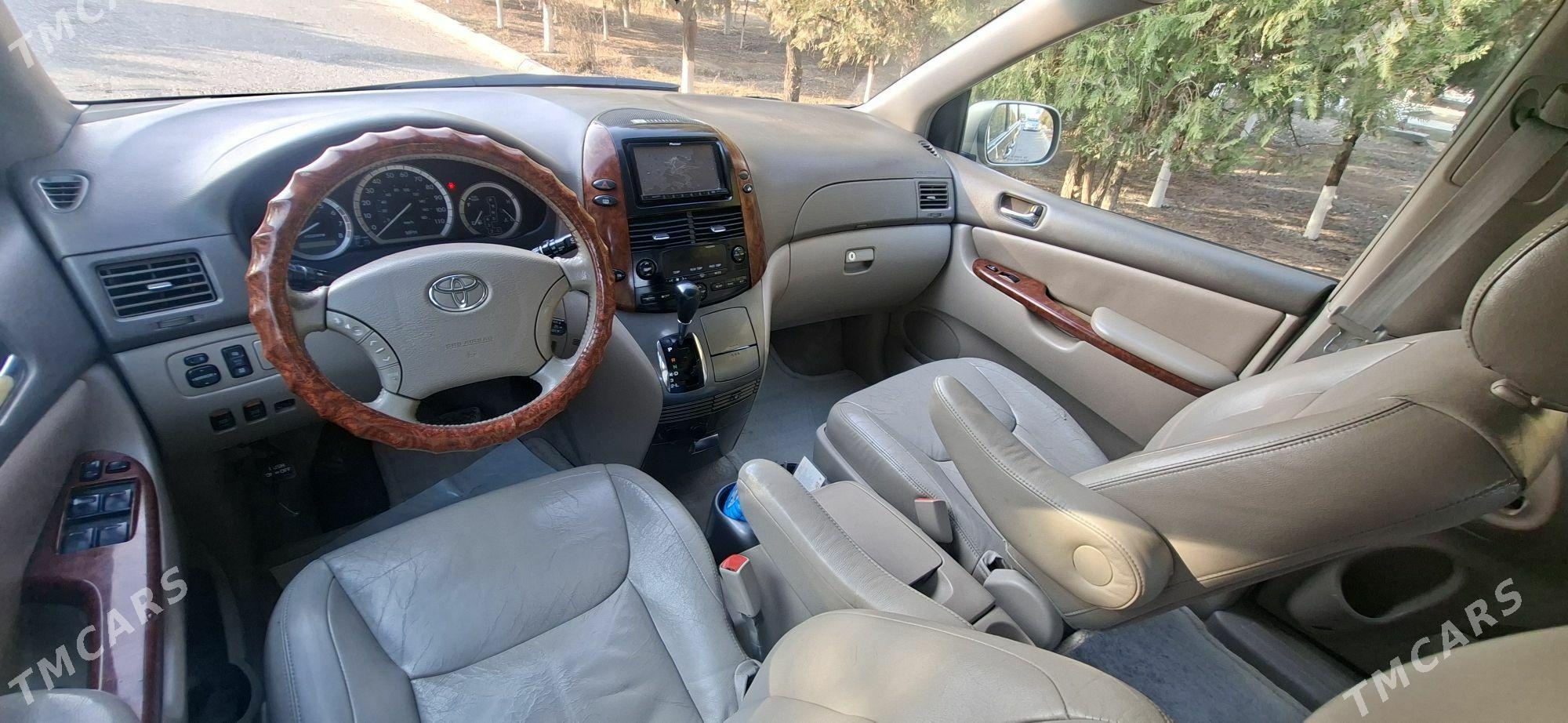 Toyota Sienna 2005 - 260 000 TMT - Дашогуз - img 5