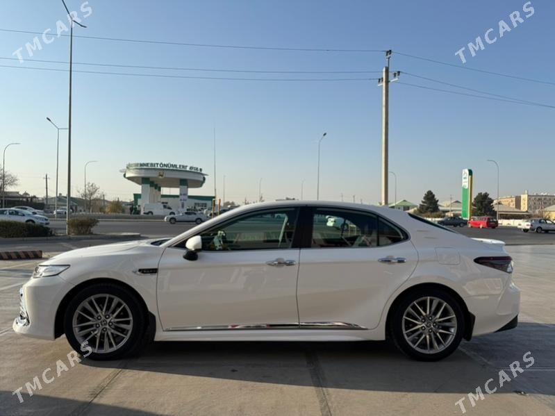 Toyota Camry 2021 - 335 000 TMT - Мары - img 4