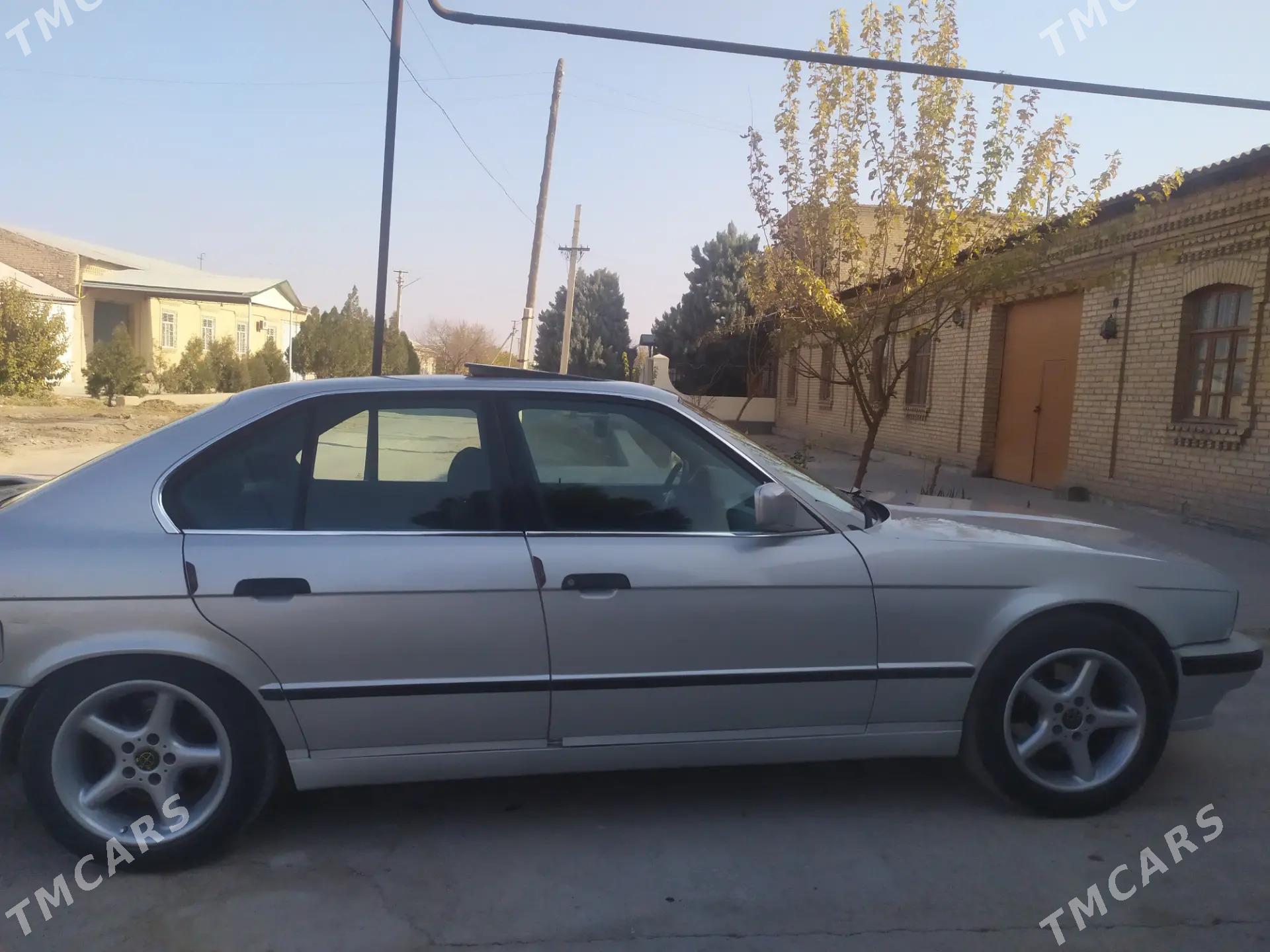 BMW 5 Series 1991 - 75 000 TMT - Türkmenabat - img 3
