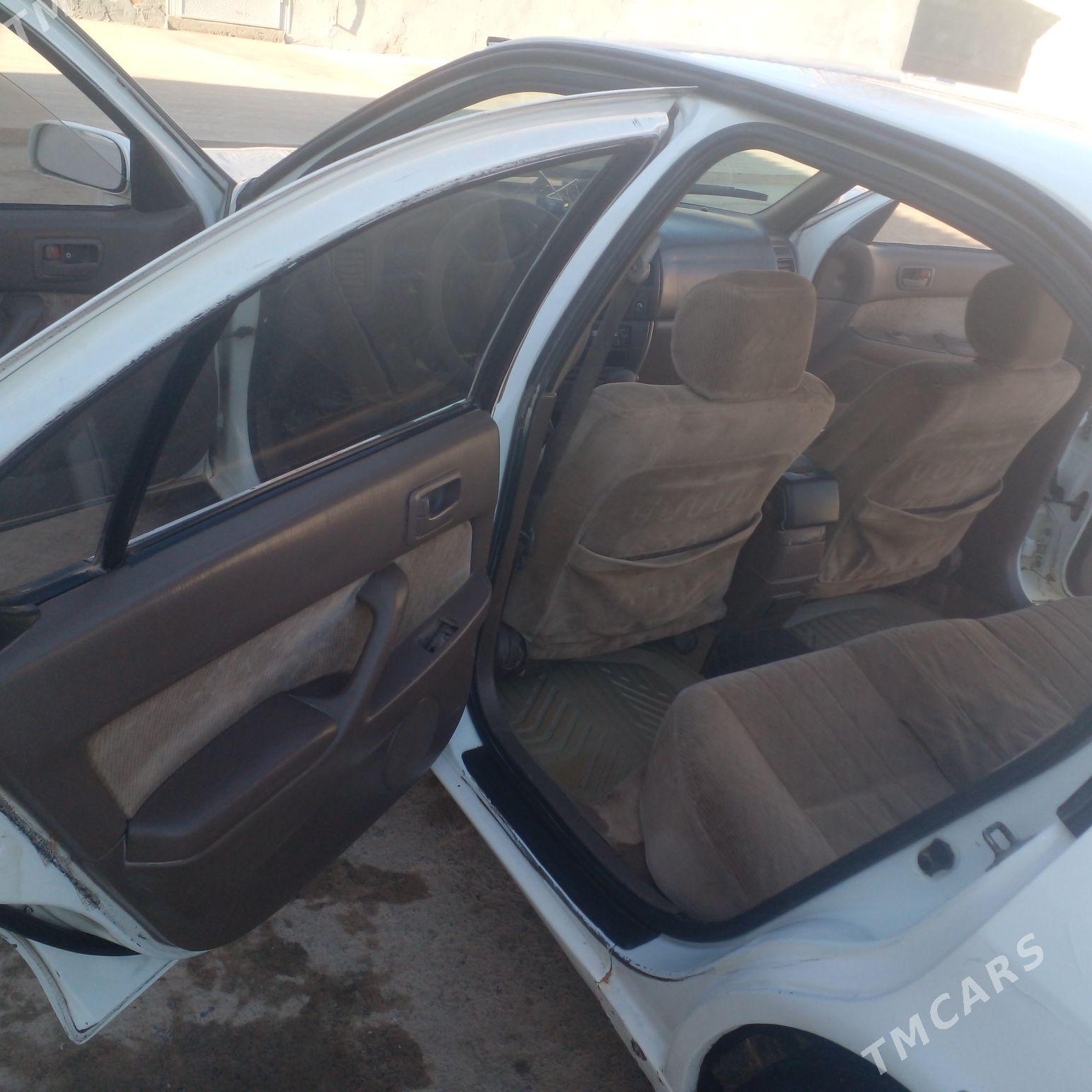 Toyota Vista 1995 - 42 000 TMT - Теджен - img 5