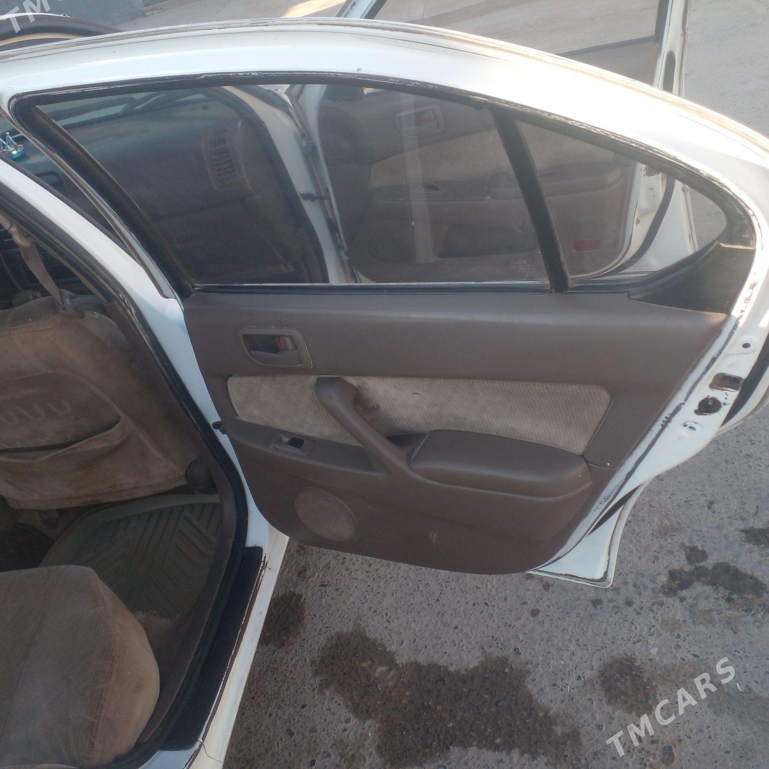 Toyota Vista 1995 - 42 000 TMT - Теджен - img 8