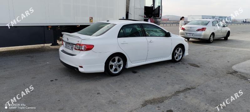 Toyota Corolla 2011 - 250 000 TMT - Balkanabat - img 2