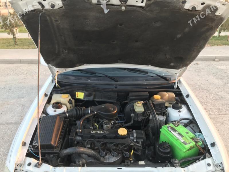 Opel Astra 1998 - 64 000 TMT - Дашогуз - img 6