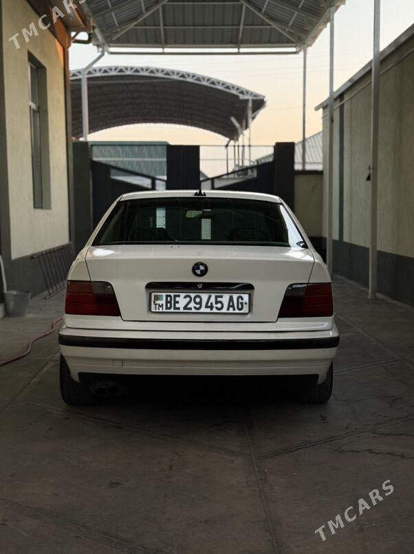 BMW E39 1993 - 57 000 TMT - Гарадамак Шор - img 4