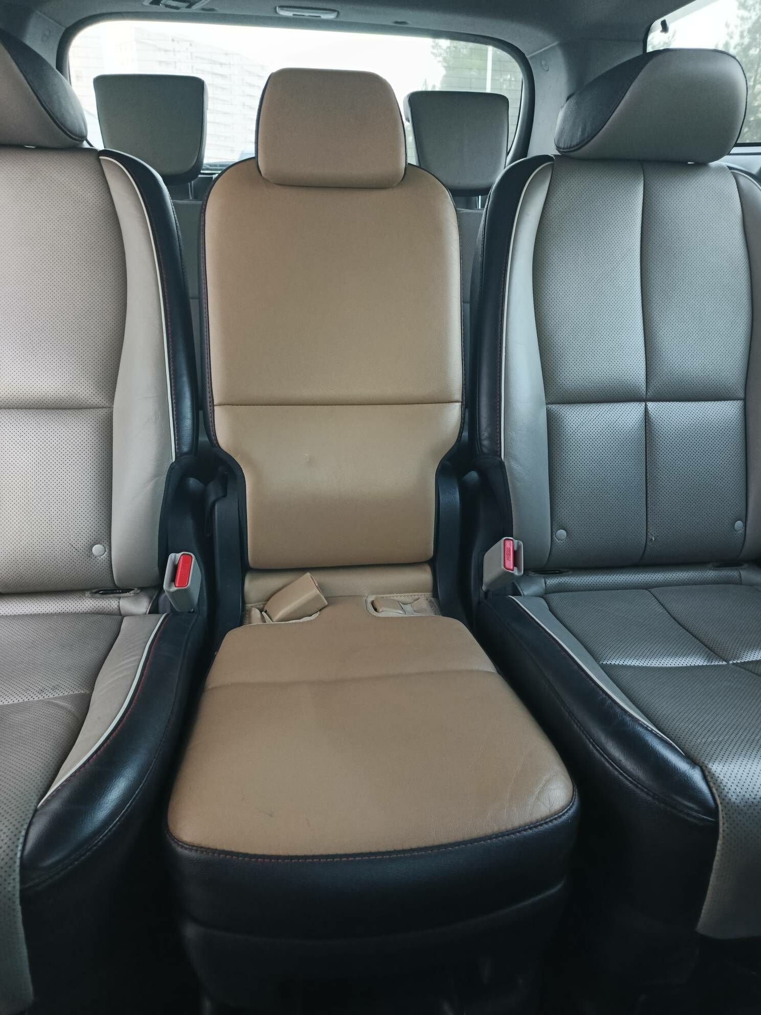 kia sedona sidenyasy 5 000 TMT - Ашхабад - img 2