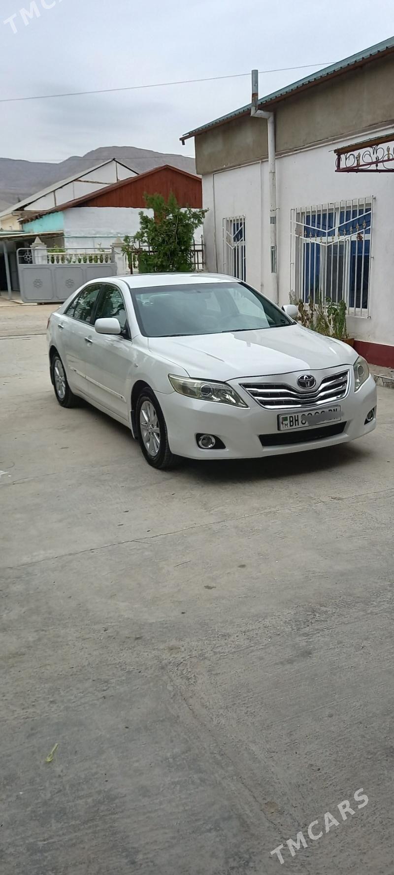Toyota Camry 2011 - 165 000 TMT - Balkanabat - img 4