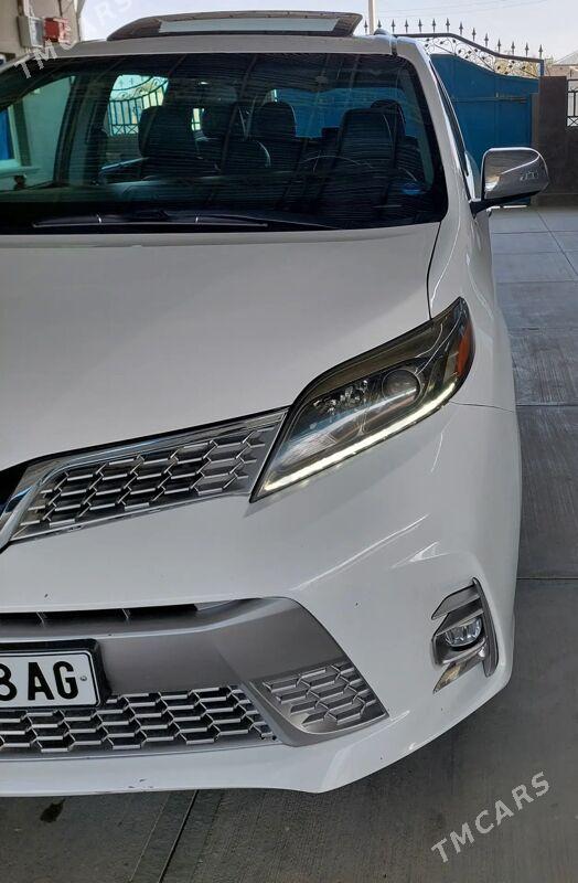 Toyota Sienna 2017 - 420 000 TMT - Ашхабад - img 6