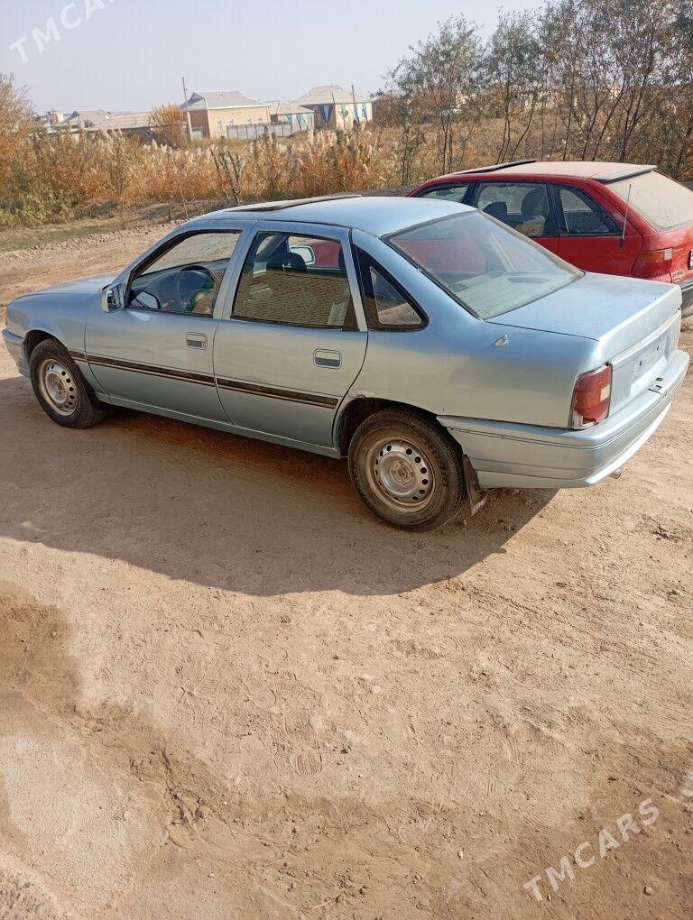 Opel Vectra 1990 - 23 000 TMT - Mary - img 9
