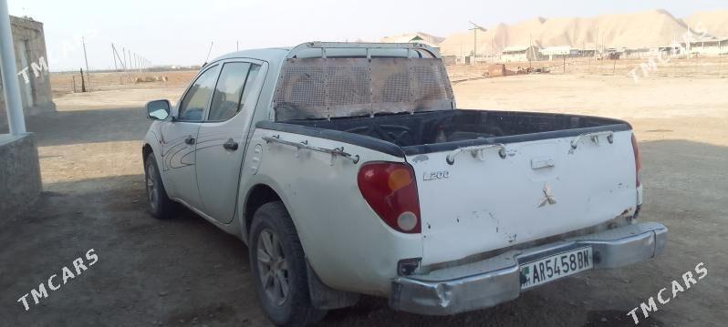 Mitsubishi L200 2008 - 80 000 TMT - Etrek - img 3