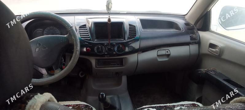 Mitsubishi L200 2008 - 80 000 TMT - Etrek - img 4