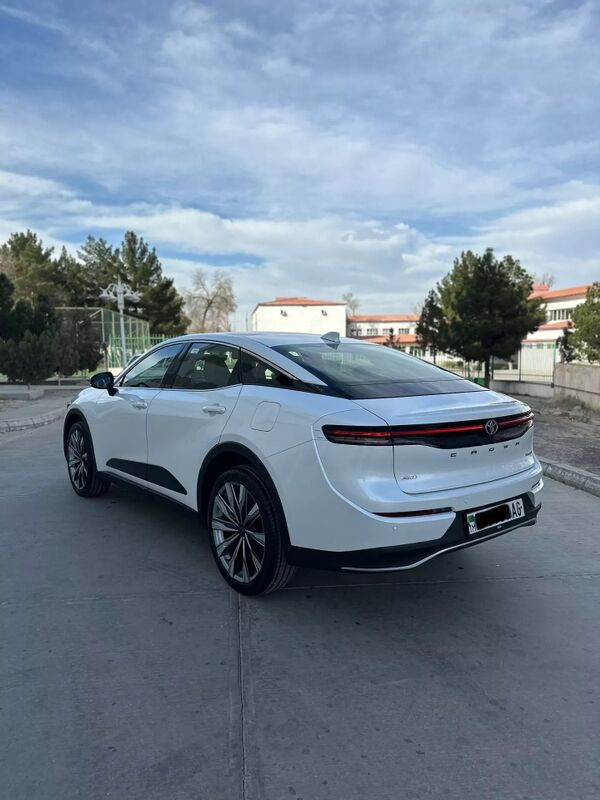 Toyota Crown 2023 - 695 000 TMT - Ашхабад - img 2