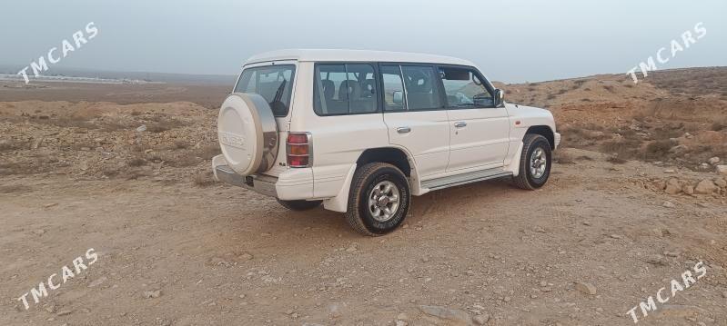 Mitsubishi Pajero 2000 - 195 000 TMT - Türkmenbaşy - img 3