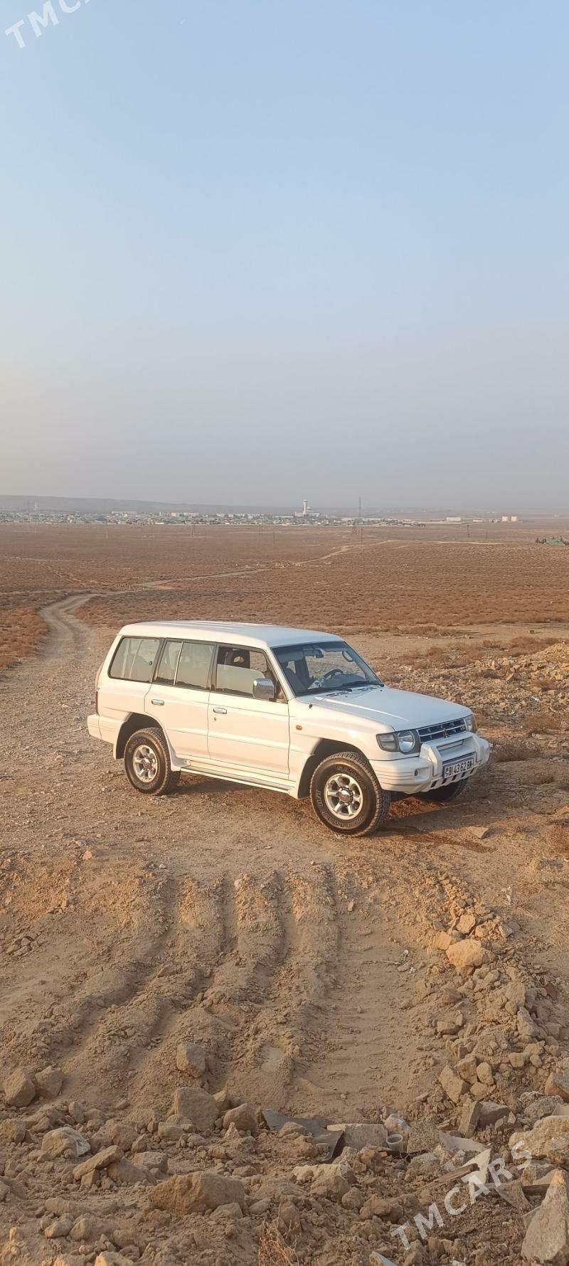 Mitsubishi Pajero 2000 - 195 000 TMT - Türkmenbaşy - img 5