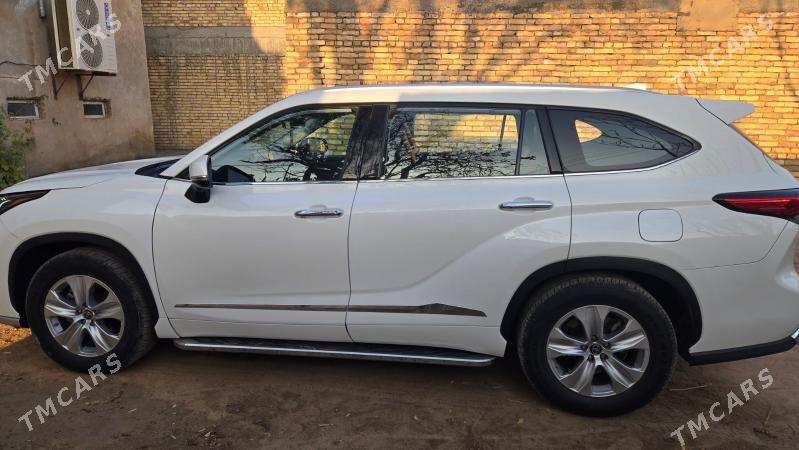 Toyota Highlander 2021 - 600 000 TMT - Гарабекевюл - img 2