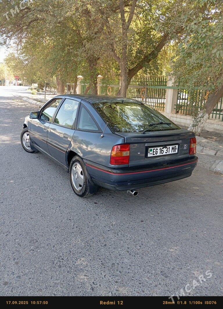 Opel Vectra 1989 - 40 000 TMT - Байрамали - img 4