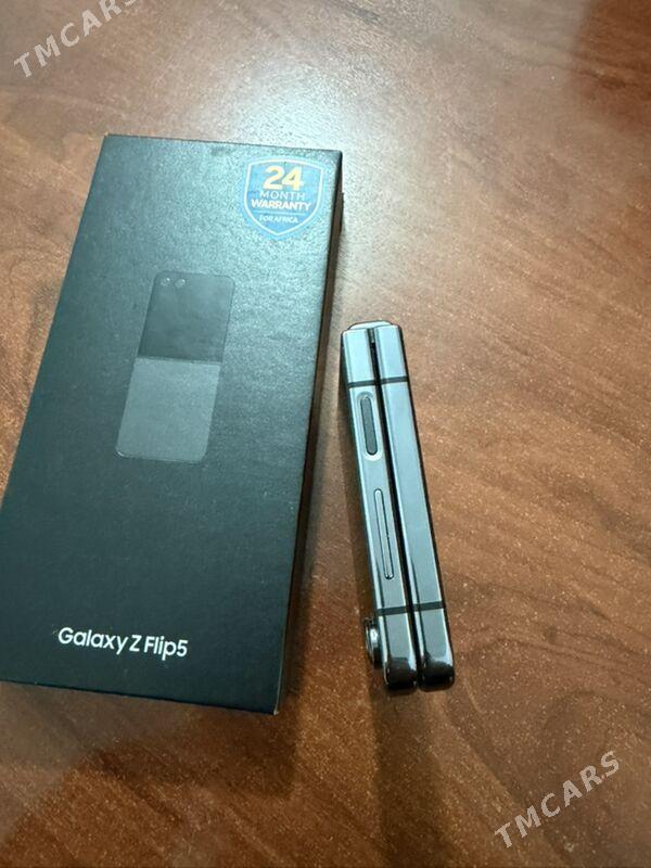 samsung Z flip 5 8/256gb - Ашхабад - img 4