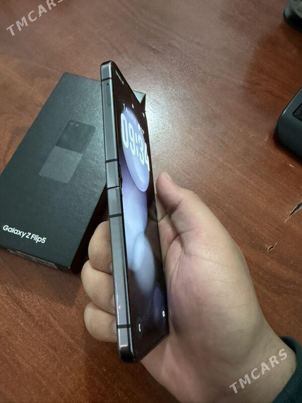 samsung Z flip 5 8/256gb - Ашхабад - img 1