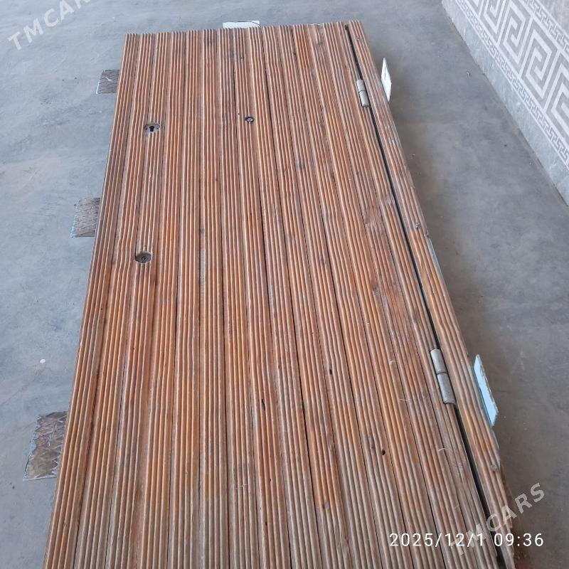 DEMIR   GAPY. - Чарджоу - img 3