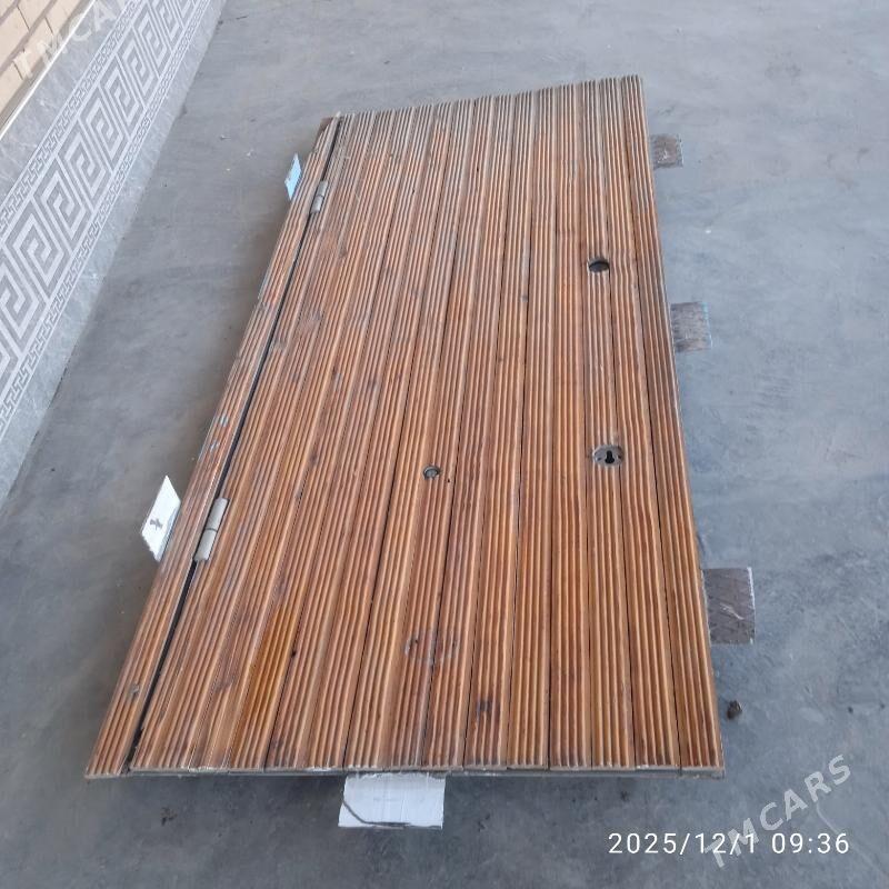 DEMIR   GAPY. - Чарджоу - img 1