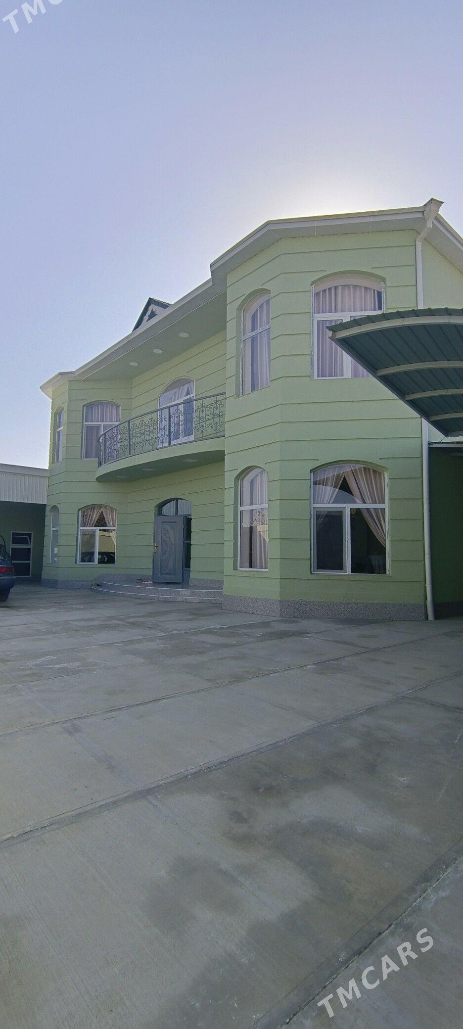 Eyesinden Full Daça - Mary - img 7