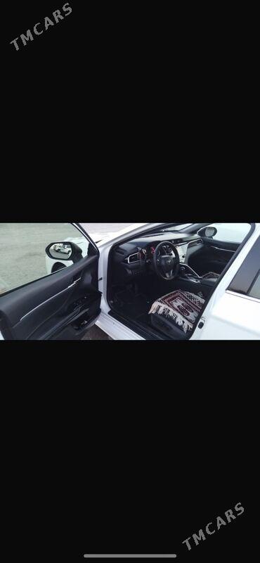 Toyota Camry 2018 - 315 000 TMT - Анев - img 6