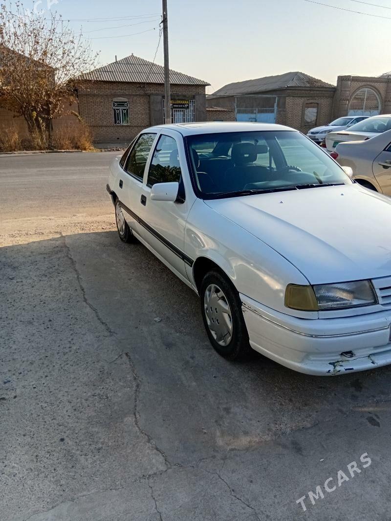 Opel Vectra 1992 - 40 000 TMT - Мургап - img 3