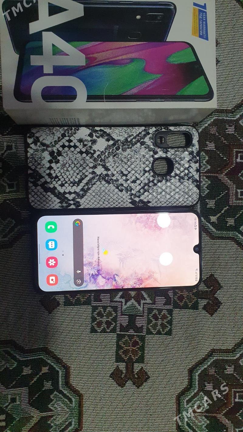 samsung a 40 - Балканабат - img 4