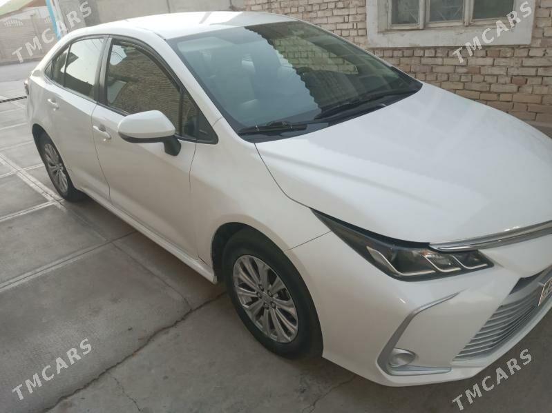 Toyota Corolla 2022 - 240 000 TMT - Бузмеин - img 2