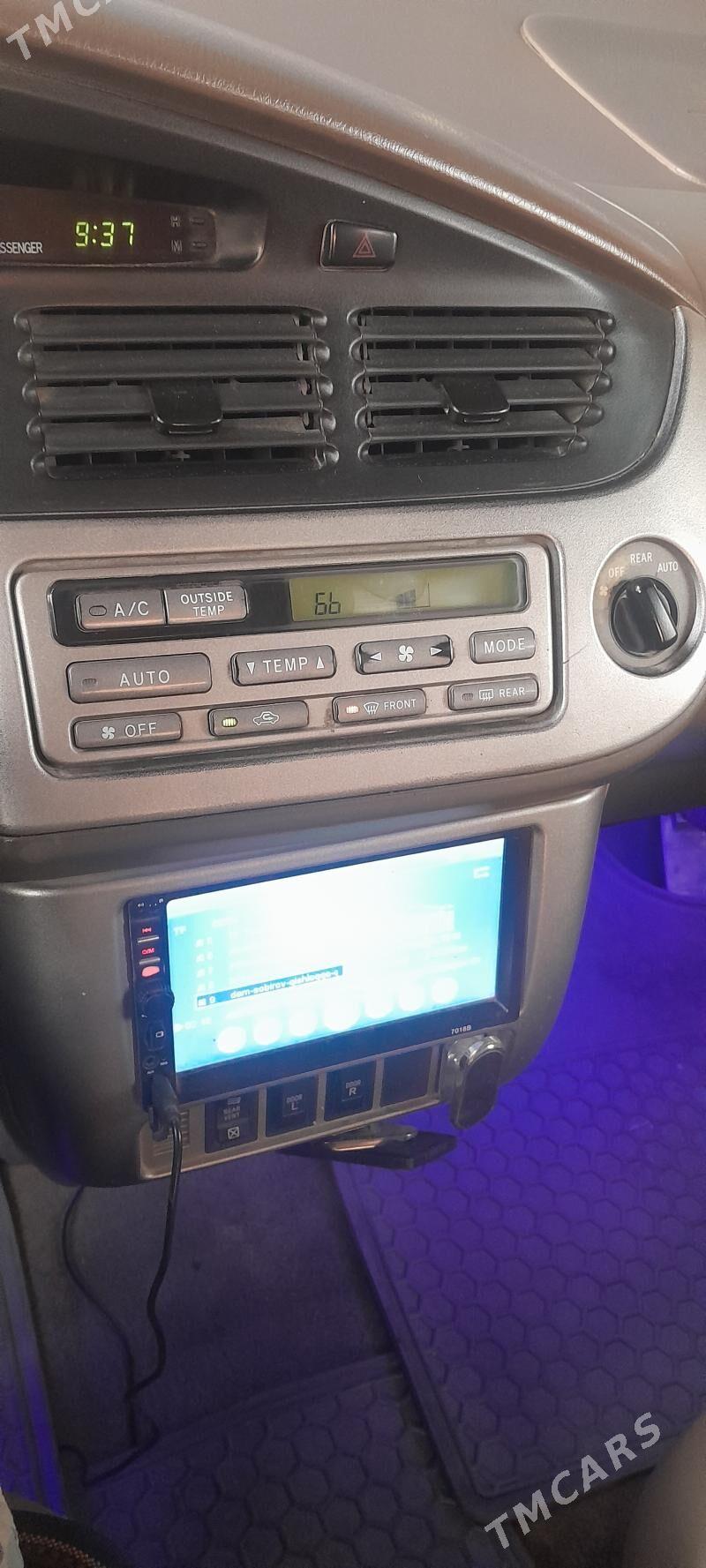 Toyota Sienna 2002 - 180 000 TMT - Дашогуз - img 6