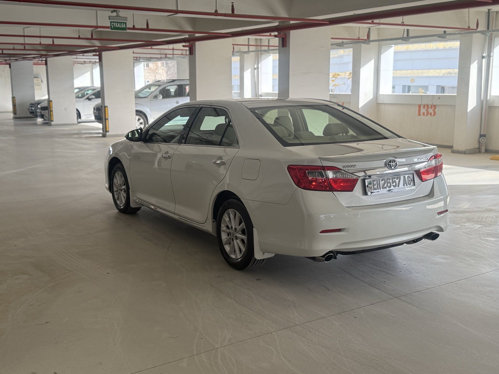 Toyota Camry 2014 - 325 000 TMT - Aşgabat - img 8