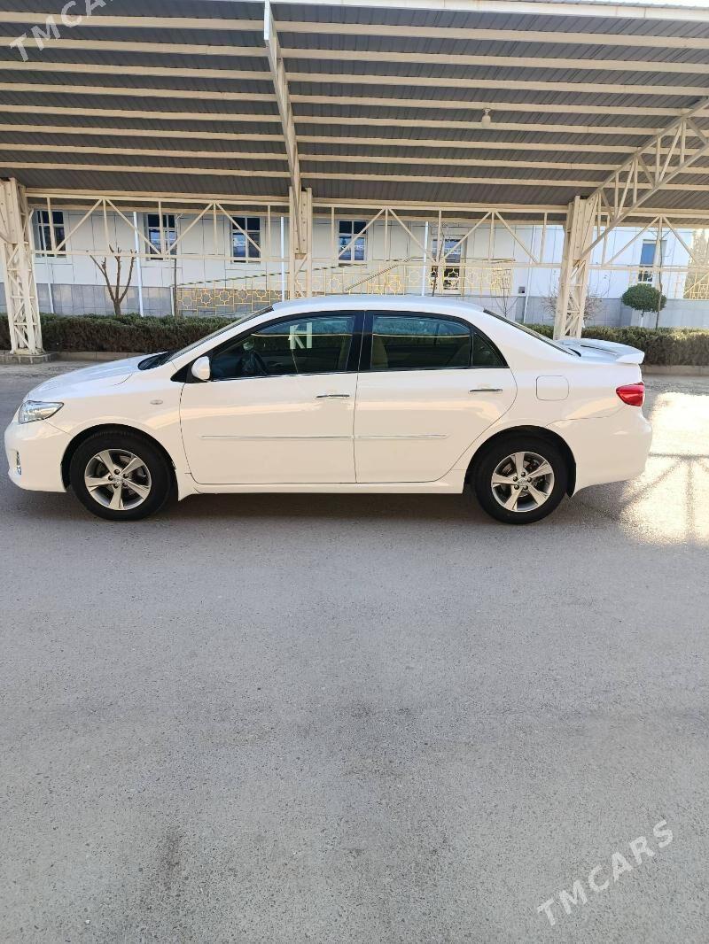 Toyota Corolla 2011 - 170 000 TMT - Ашхабад - img 4