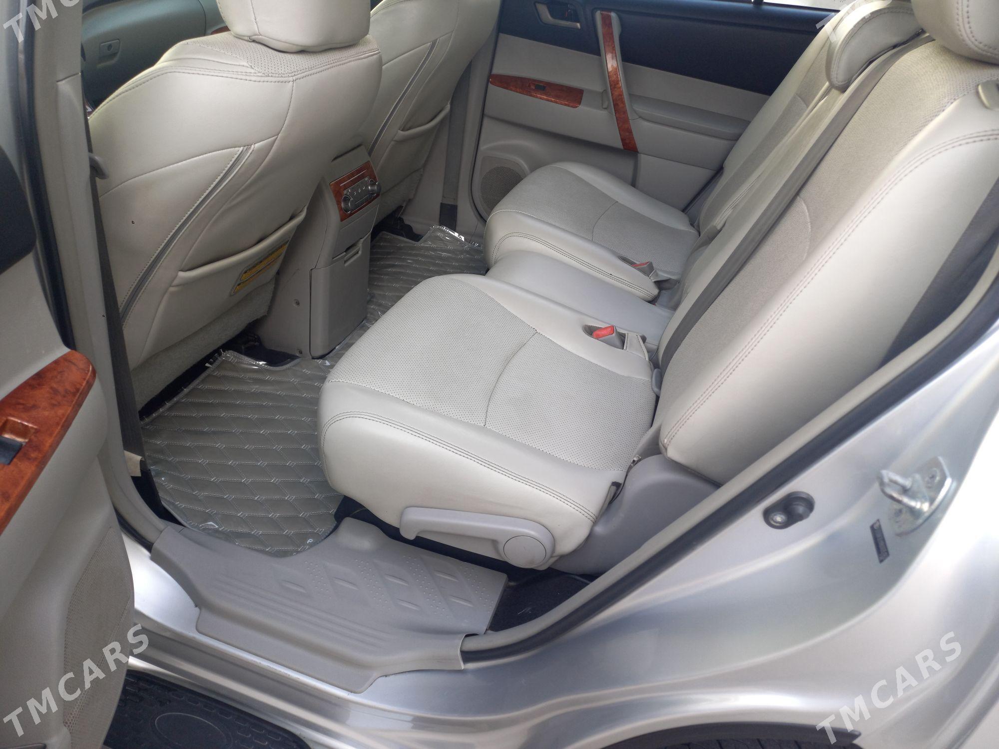 Toyota Highlander 2011 - 338 000 TMT - Сакарчага - img 5