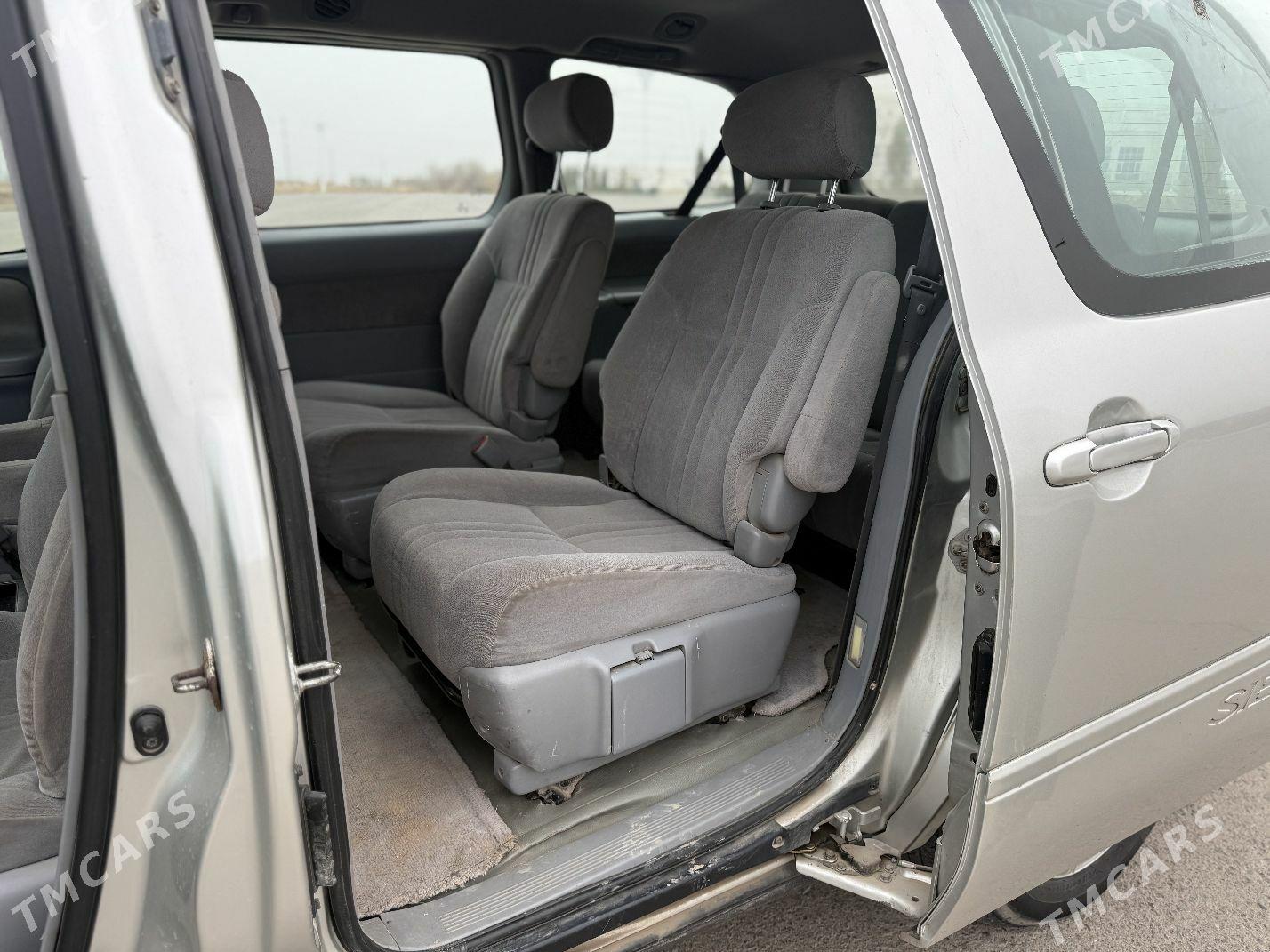 Toyota Sienna 2002 - 130 000 TMT - Дашогуз - img 6