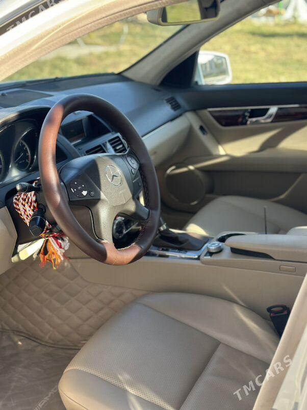 Mercedes-Benz C350 2010 - 250 000 TMT - Ашхабад - img 8