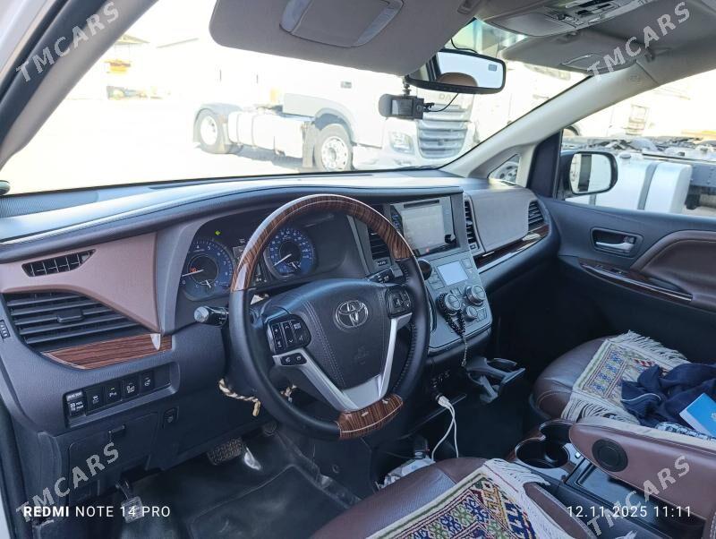 Toyota Sienna 2016 - 480 000 TMT - Чоганлы - img 4