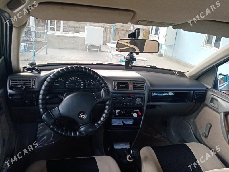 Opel Vectra 1996 - 58 000 TMT - Balkanabat - img 5