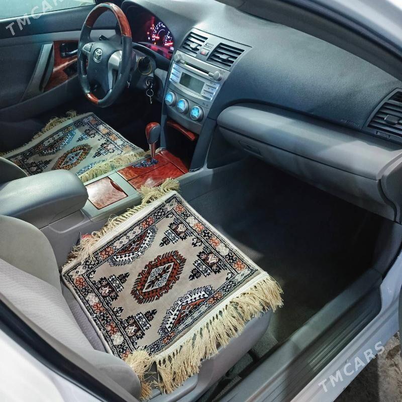 Toyota Camry 2010 - 185 000 TMT - Baýramaly - img 5
