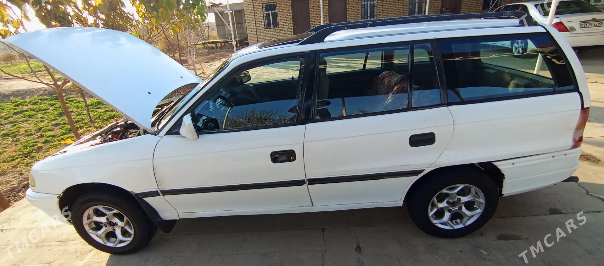 Opel Astra 1992 - 27 000 TMT - Мургап - img 2