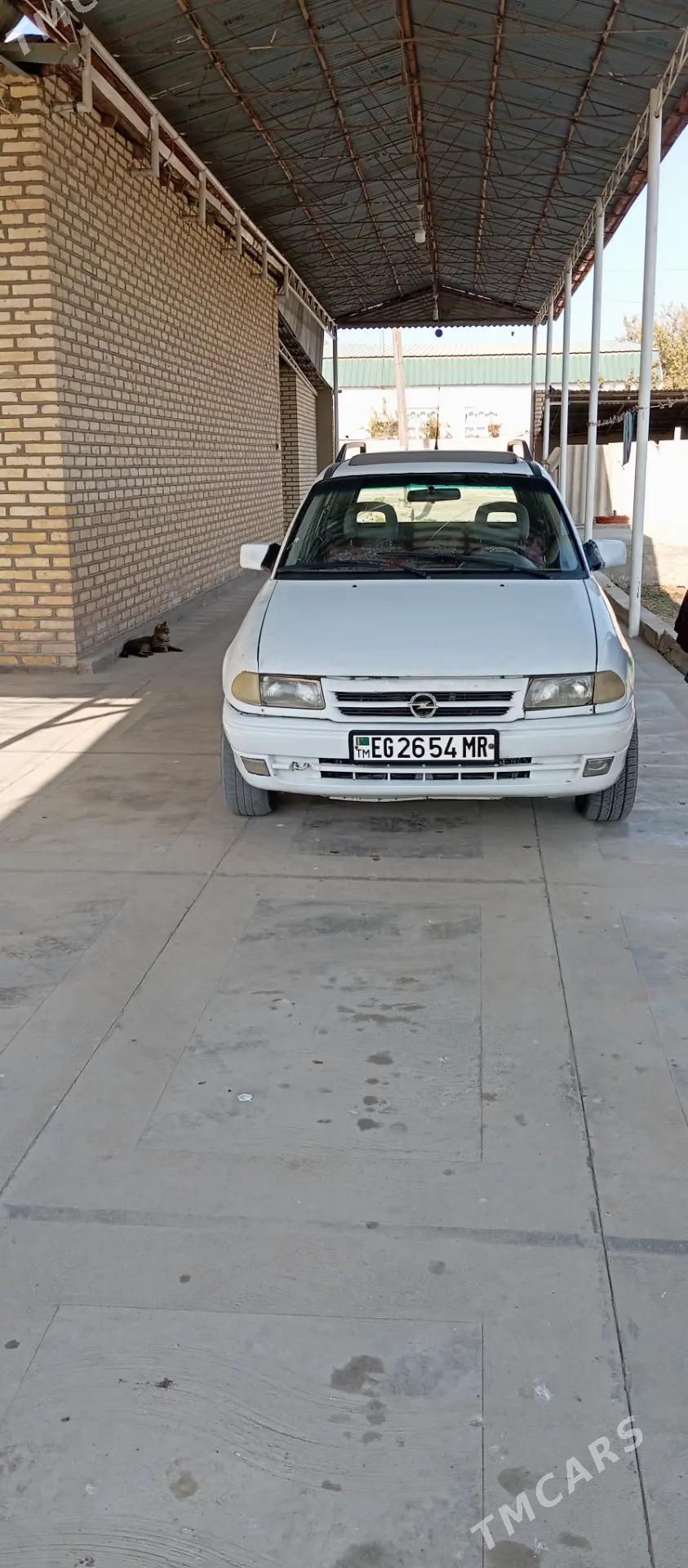 Opel Astra 1992 - 27 000 TMT - Мургап - img 1