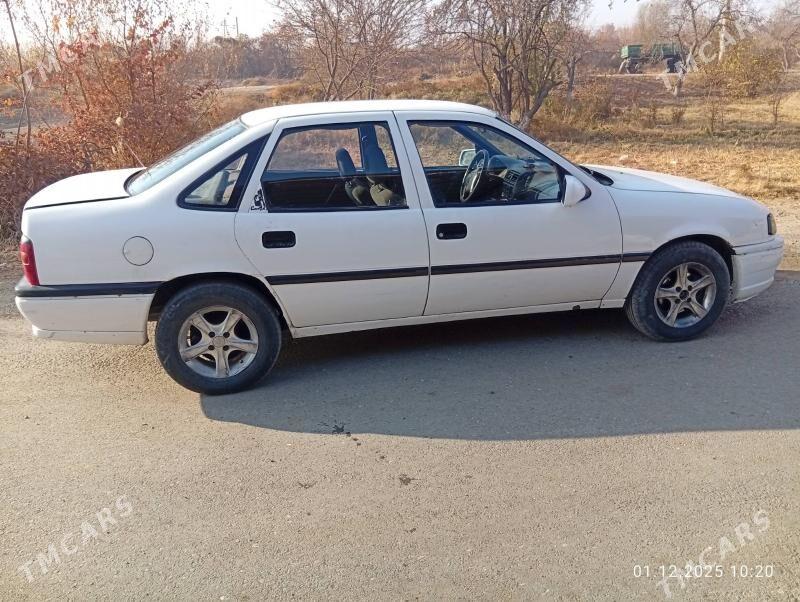 Opel Vectra 1995 - 30 000 TMT - Sakar - img 2