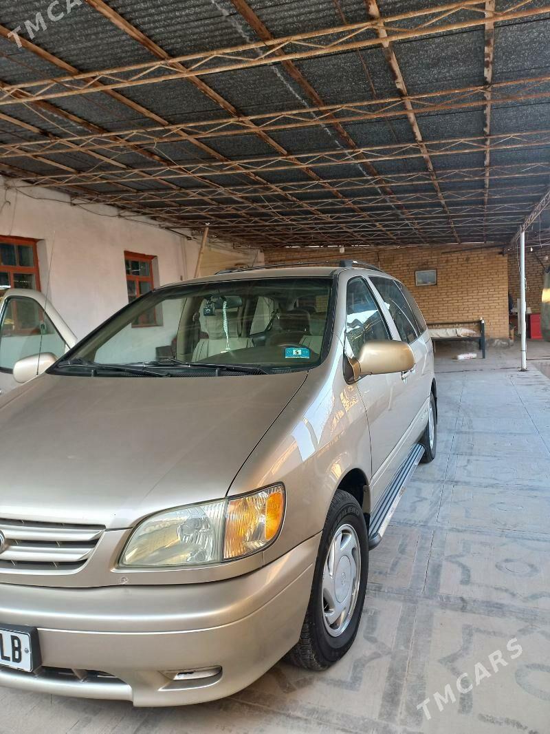 Toyota Sienna 2002 - 220 000 TMT - Sakar - img 4