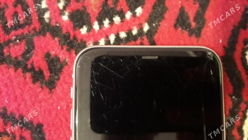 ıphone 11 - Дянев - img 2