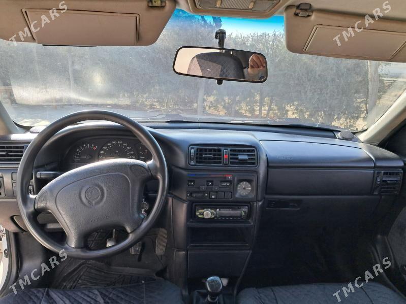 Opel Vectra 1993 - 52 000 TMT - Мары - img 5