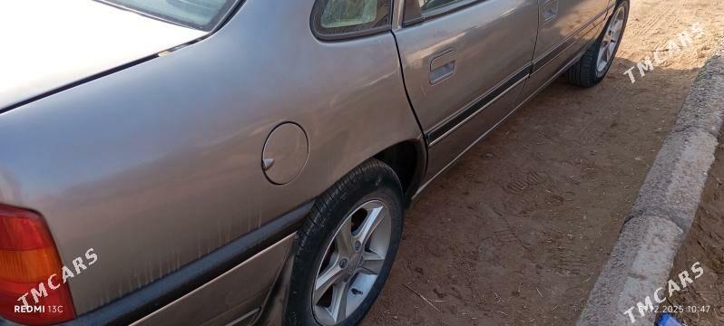 Opel Vectra 1992 - 35 000 TMT - Гороглы (Тагта) - img 1