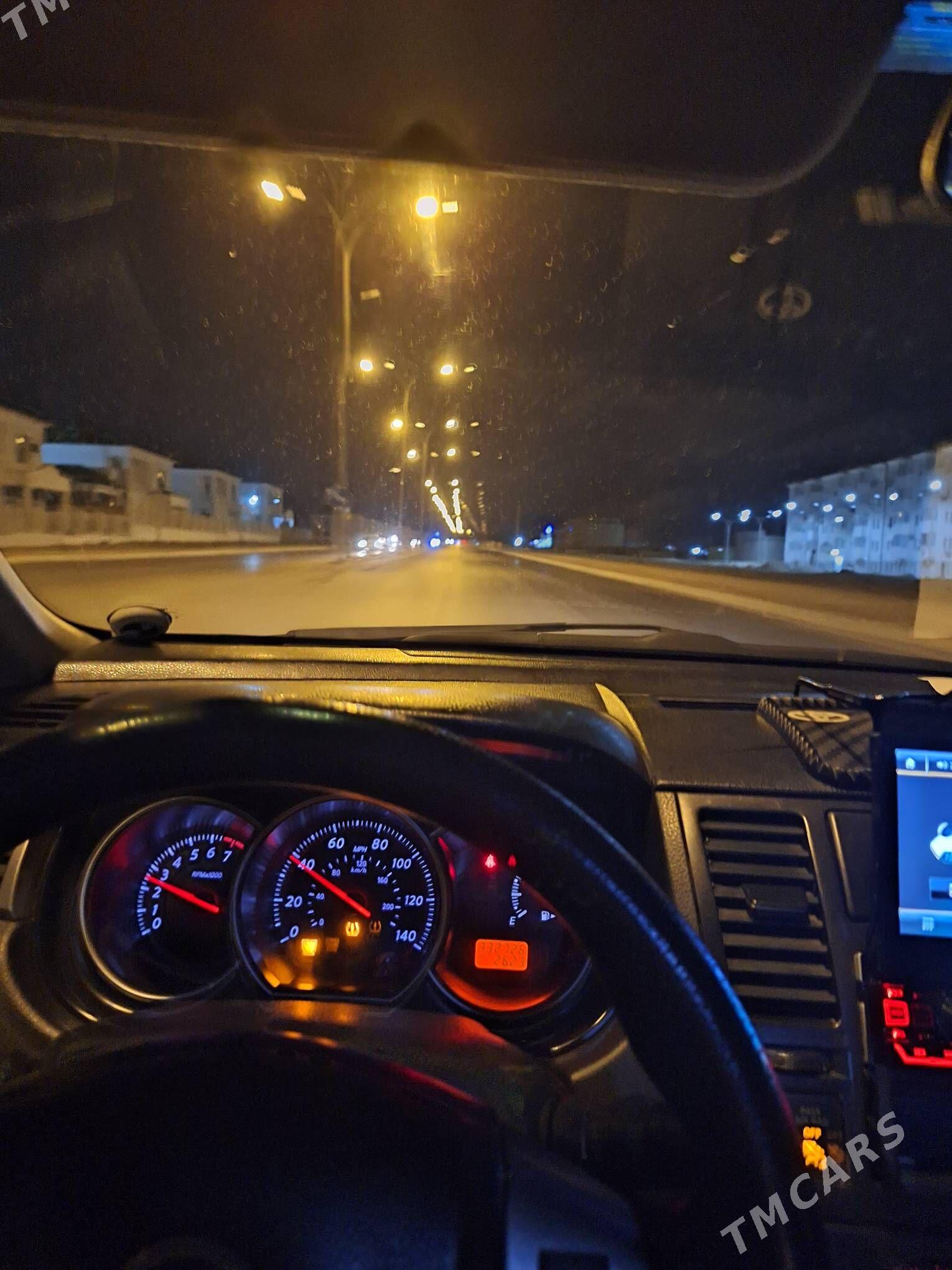 Nissan Versa 2010 - 120 000 TMT - Balkanabat - img 4