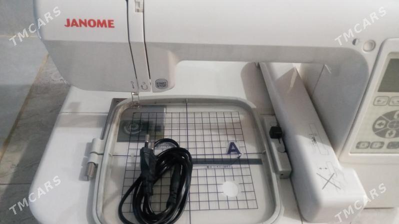 JANOME 200 E - Mary - img 4