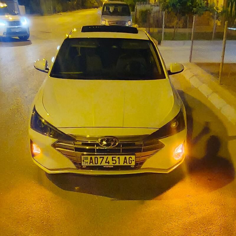 Hyundai Elantra 2020 - 240 000 TMT - Aşgabat - img 3