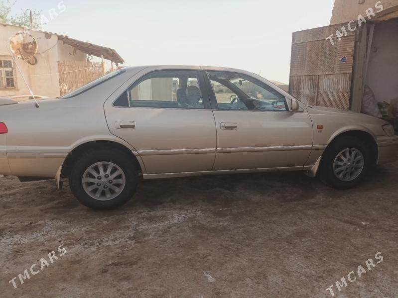 Toyota Camry 2000 - 220 000 TMT - етр. Туркменбаши - img 2