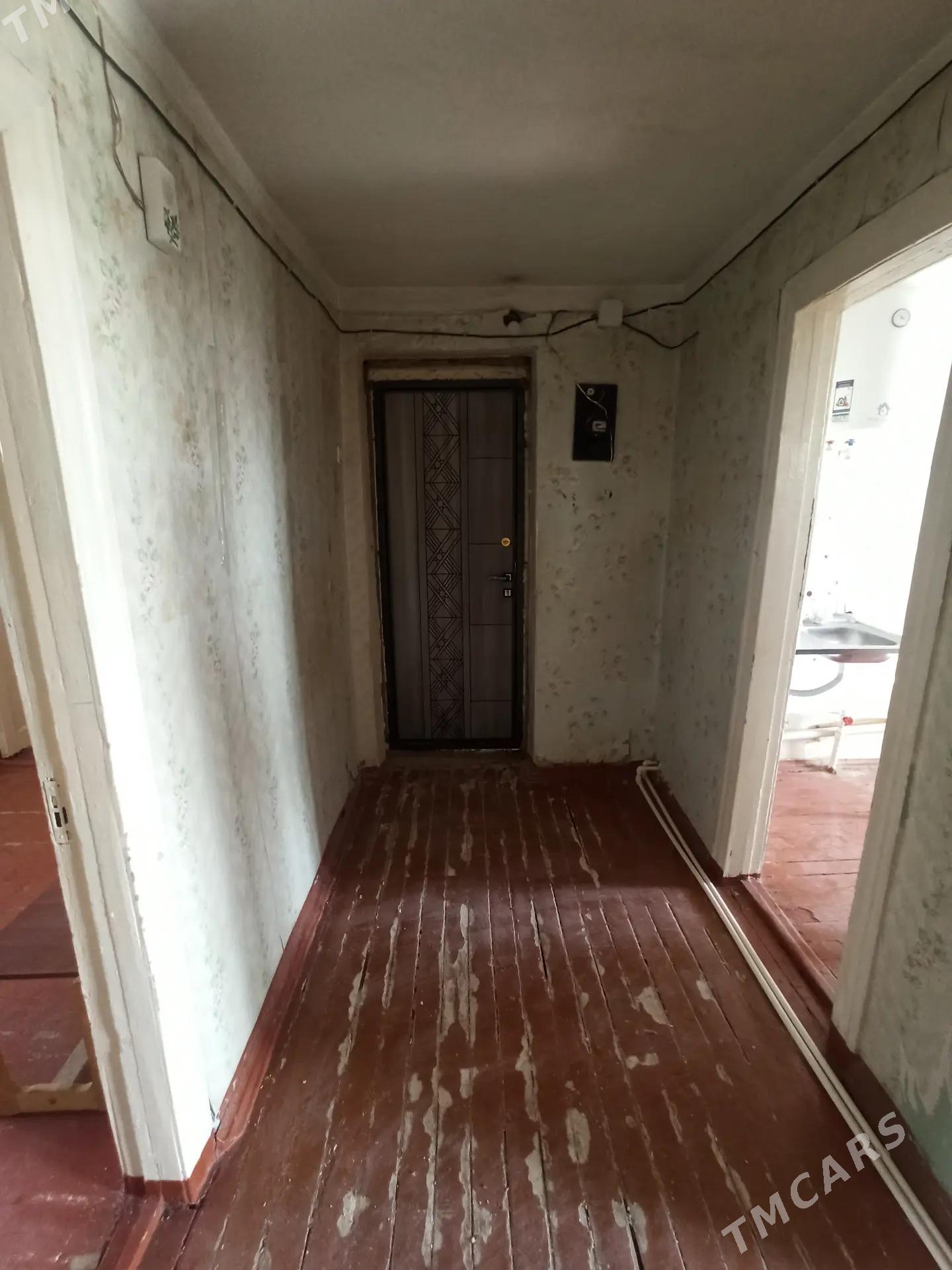 Kerpiçka 3etaj 4kom 1-mikr. - Мары - img 2