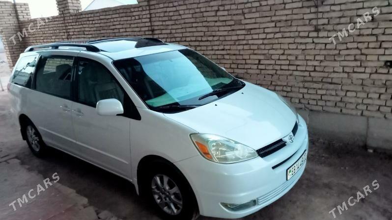 Toyota Sienna 2003 - 250 000 TMT - Дашогуз - img 1